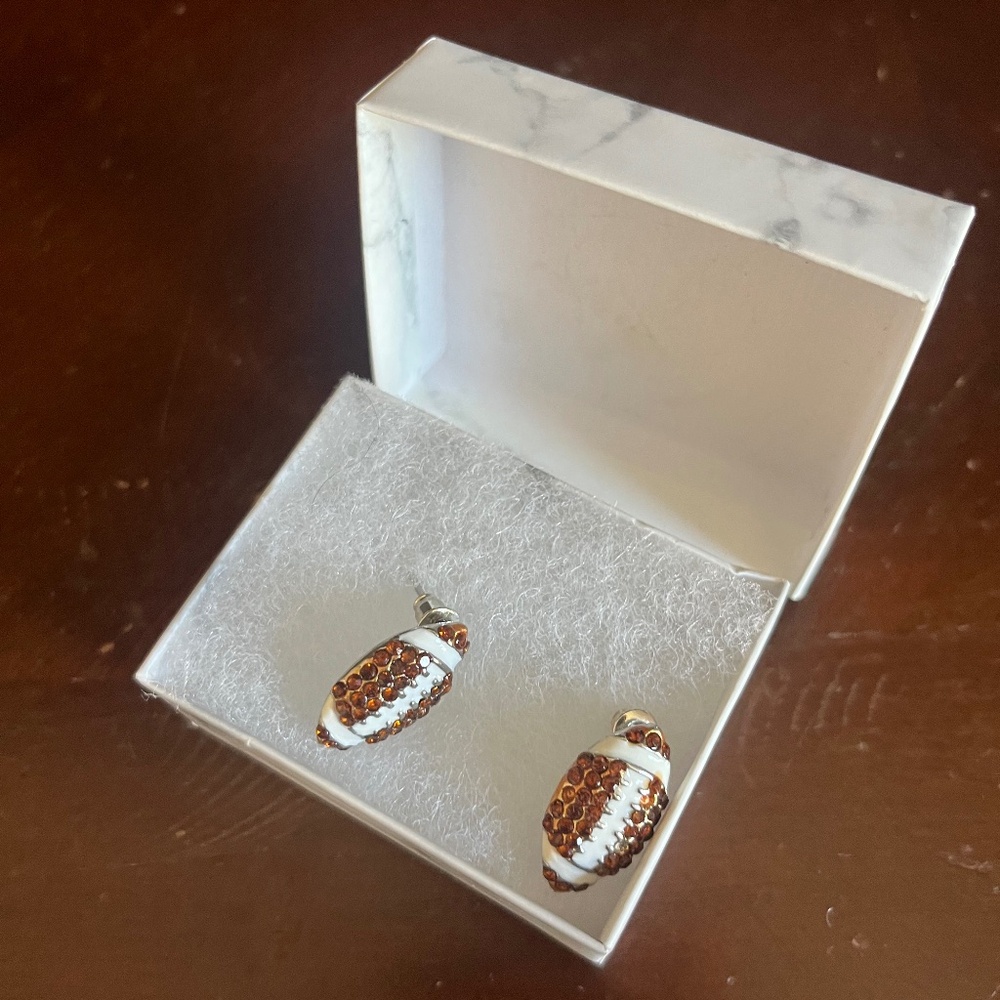 Football earrings - Picture 1 of 2